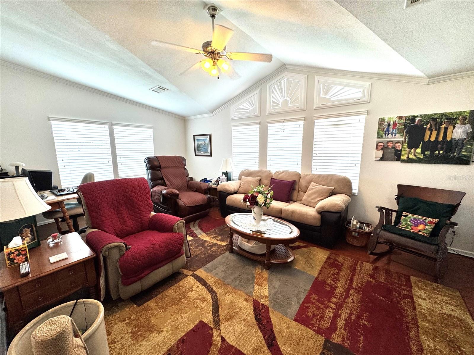 Image 12 of 36 For 420 49th Street E 153