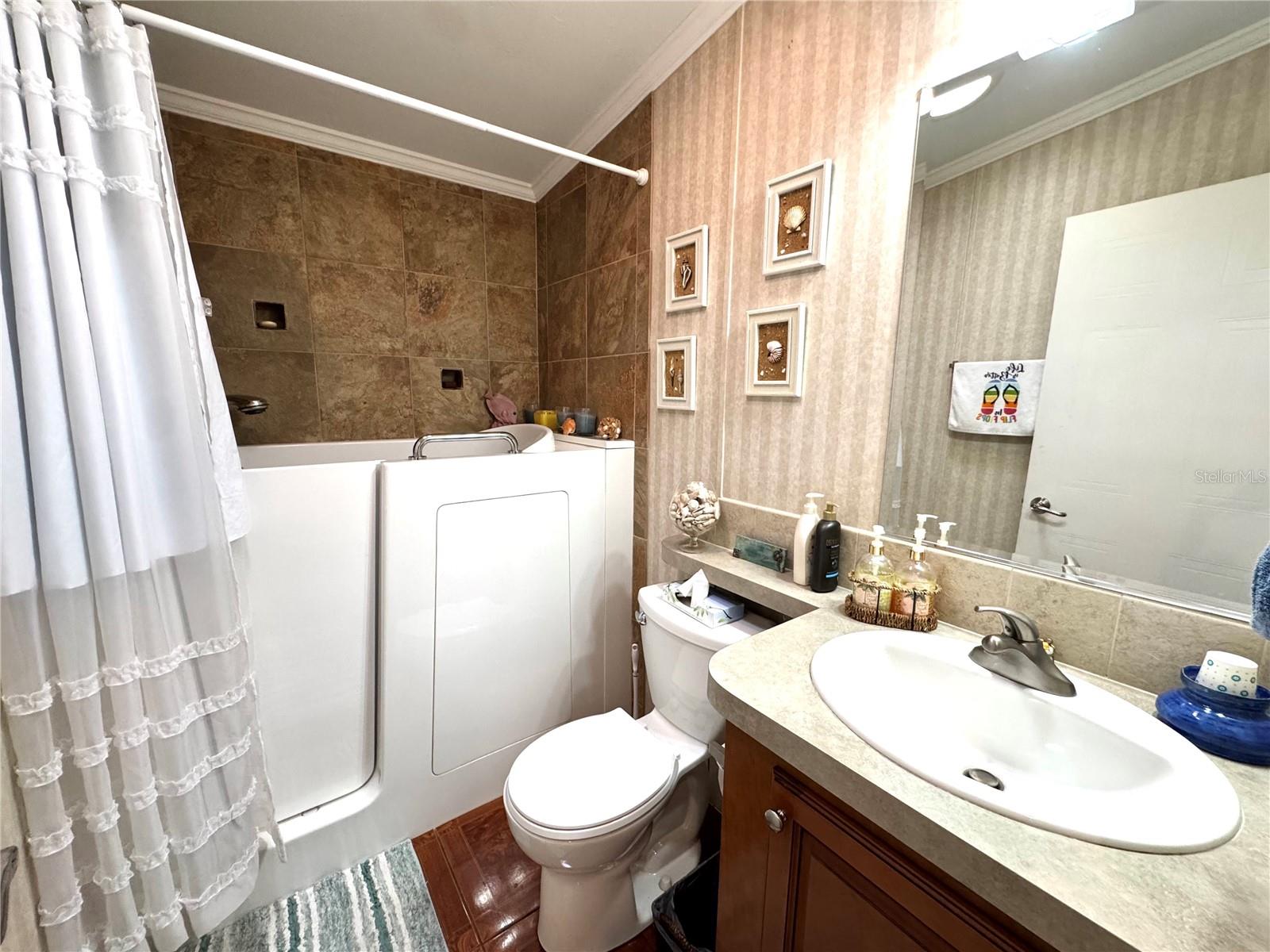 Image 15 of 36 For 420 49th Street E 153