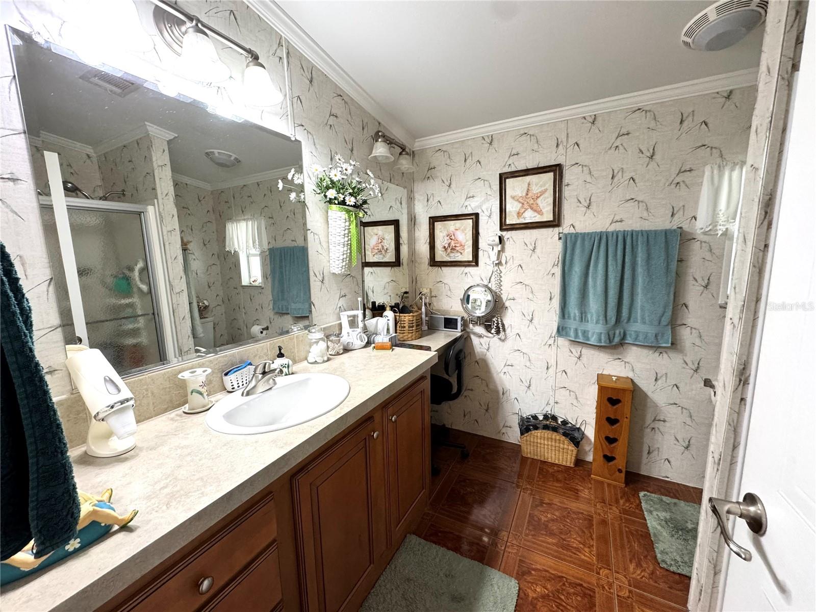 Image 17 of 36 For 420 49th Street E 153