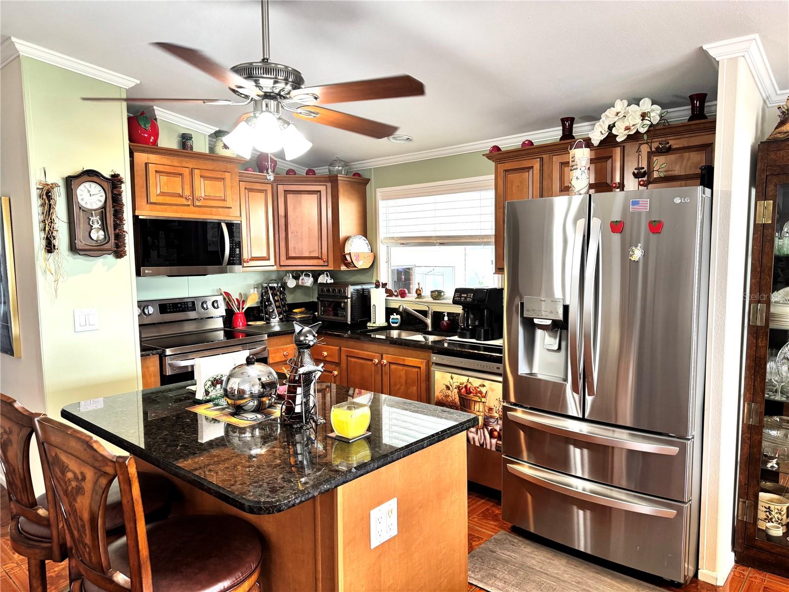 Image 5 of 36 For 420 49th Street E 153