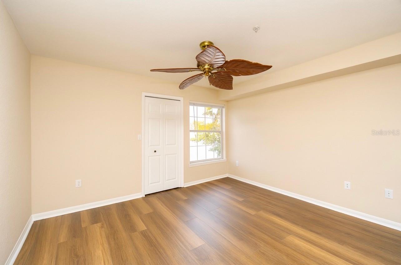 Listing photo id 19 for 18106 Peregrines Perch Place 5209