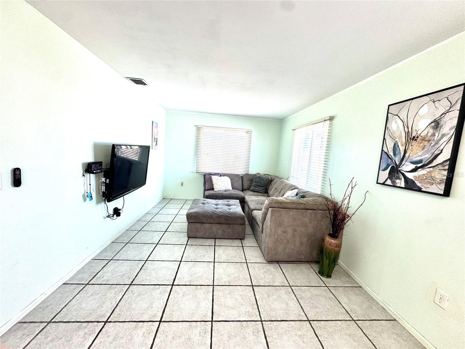 Image 9 of 26 For 1048 Porpoise Road