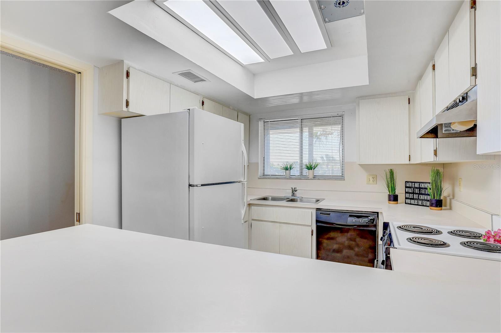 Image 12 of 37 For 6400 Flotilla Drive 15