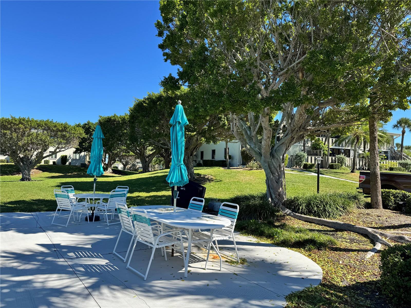 Image 26 of 37 For 6400 Flotilla Drive 15