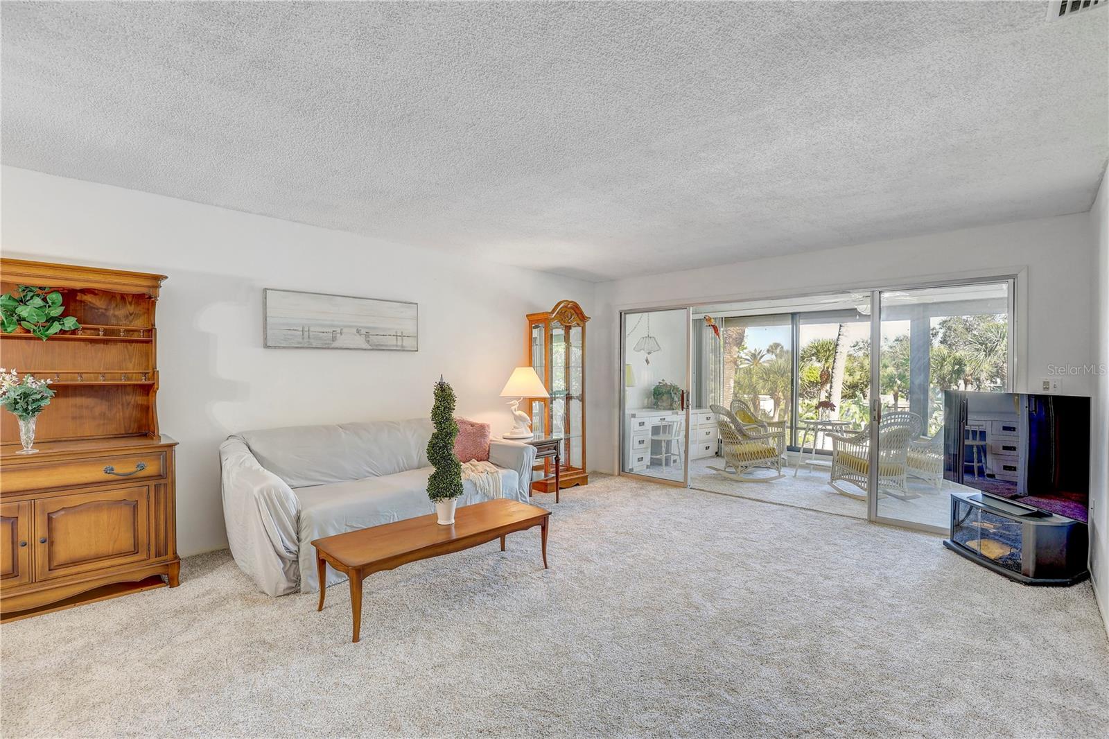 Image 7 of 37 For 6400 Flotilla Drive 15