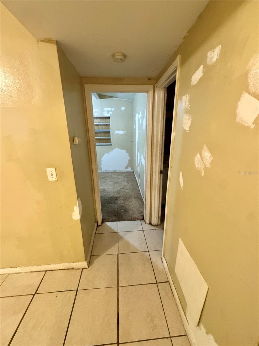 Image 11 of 32 For 7204 Cayuga Street