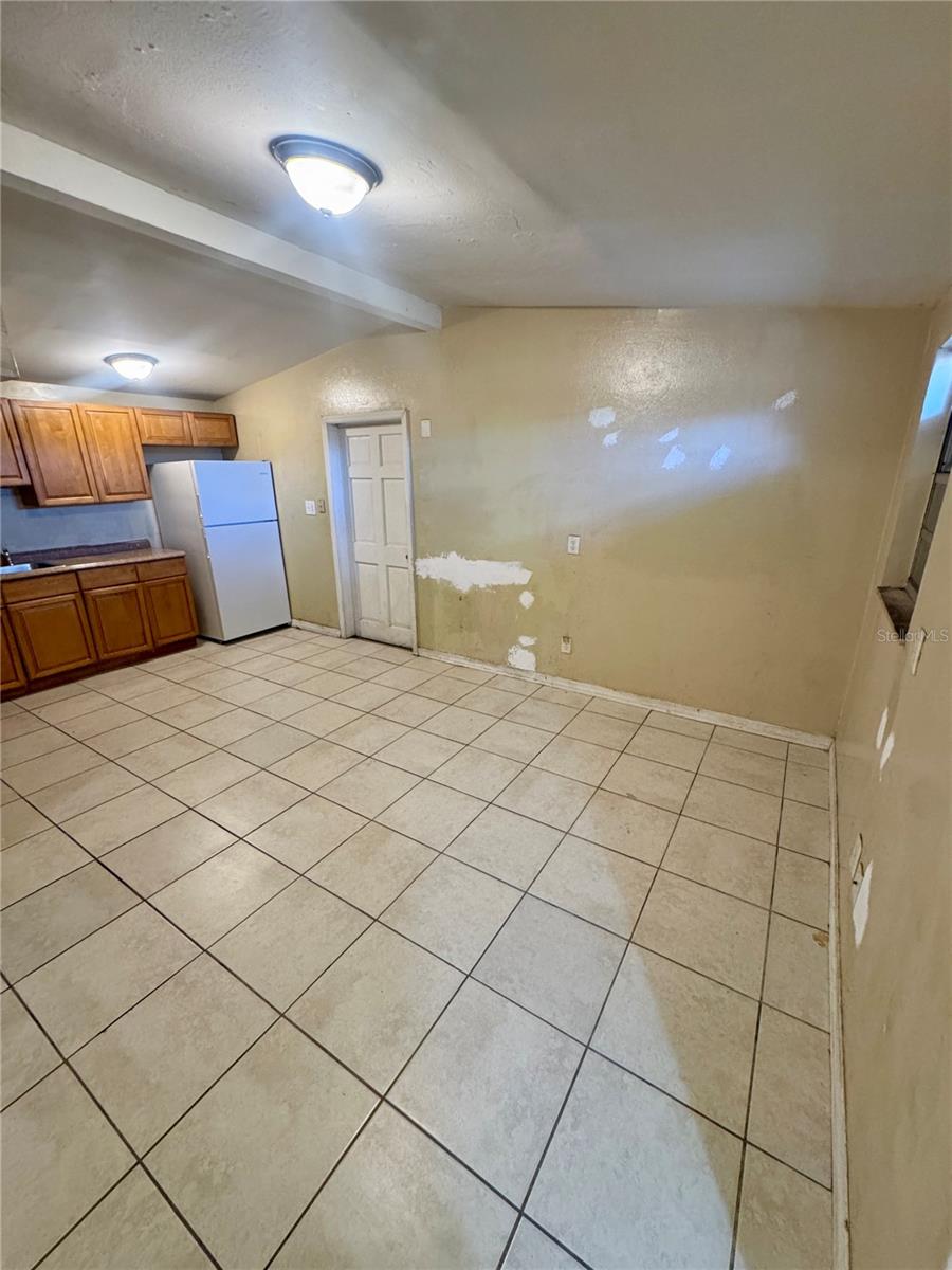 Image 8 of 32 For 7204 Cayuga Street