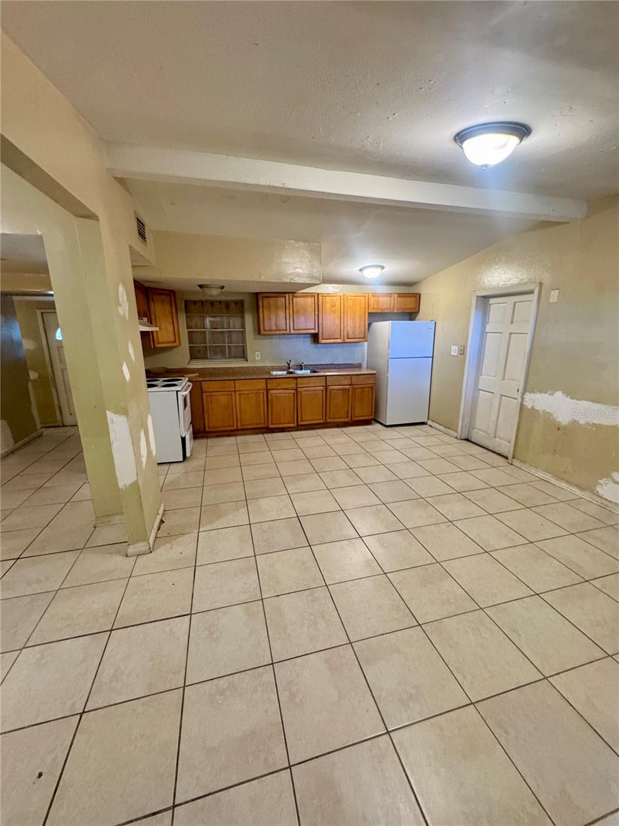 Image 9 of 32 For 7204 Cayuga Street