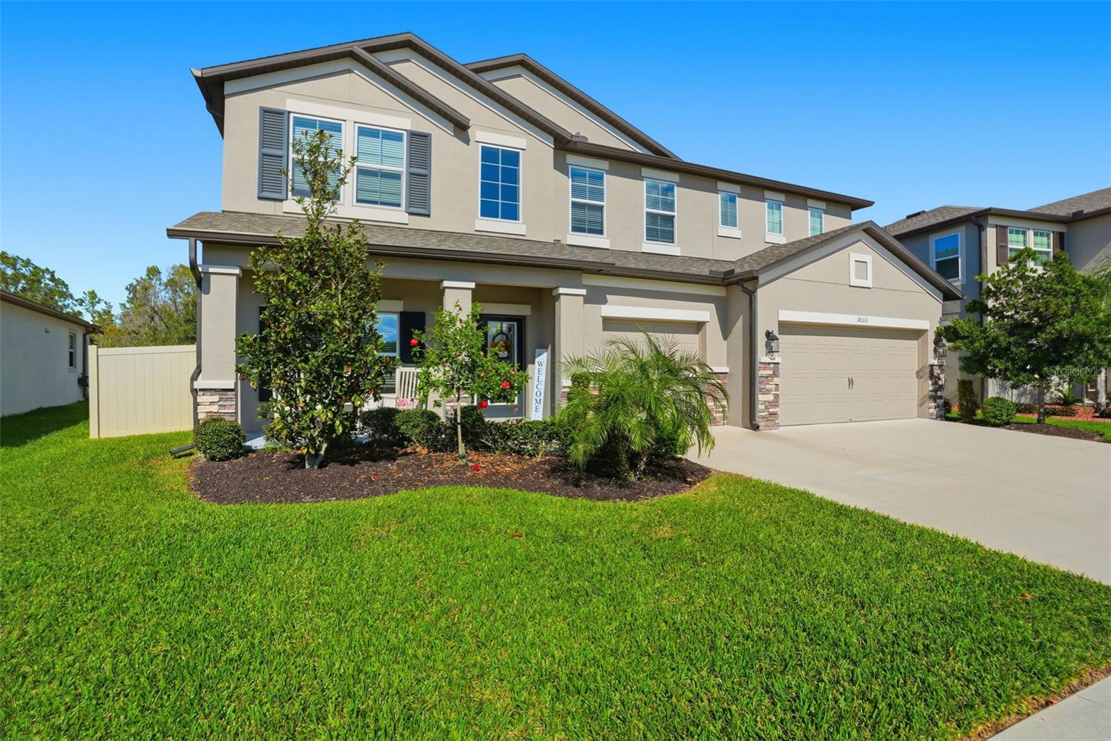 Listing photo id 1 for 18313 Porfirio Place
