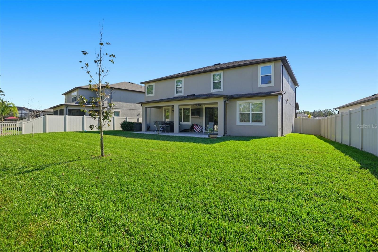 Listing photo id 40 for 18313 Porfirio Place