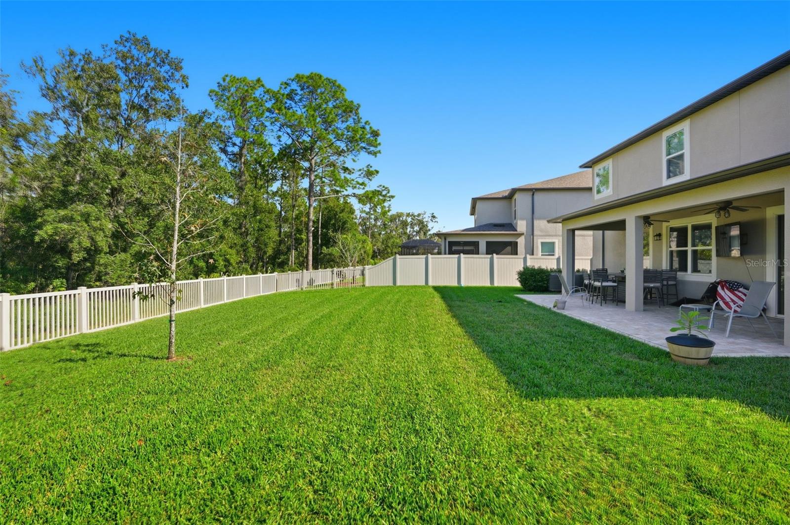 Listing photo id 42 for 18313 Porfirio Place
