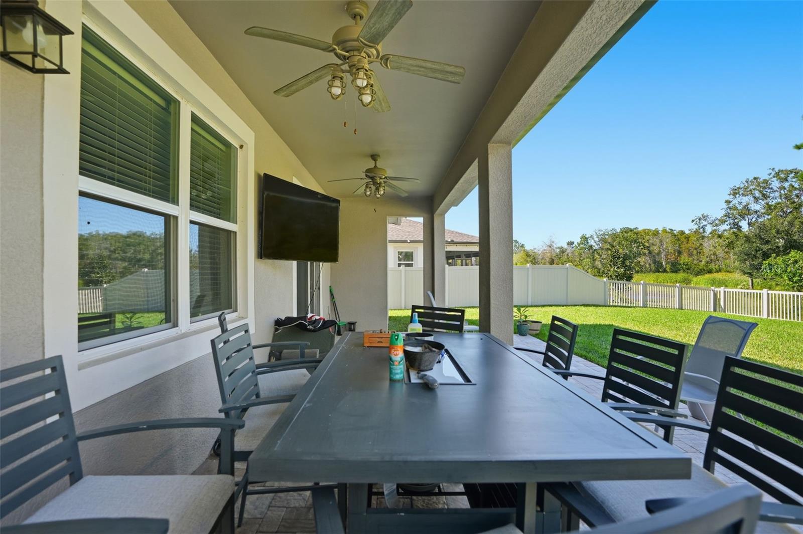 Listing photo id 43 for 18313 Porfirio Place