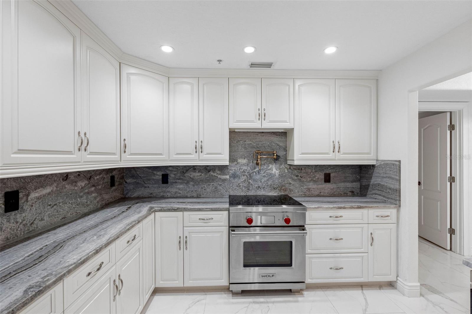 Image 10 of 81 For 200 121st Avenue 104