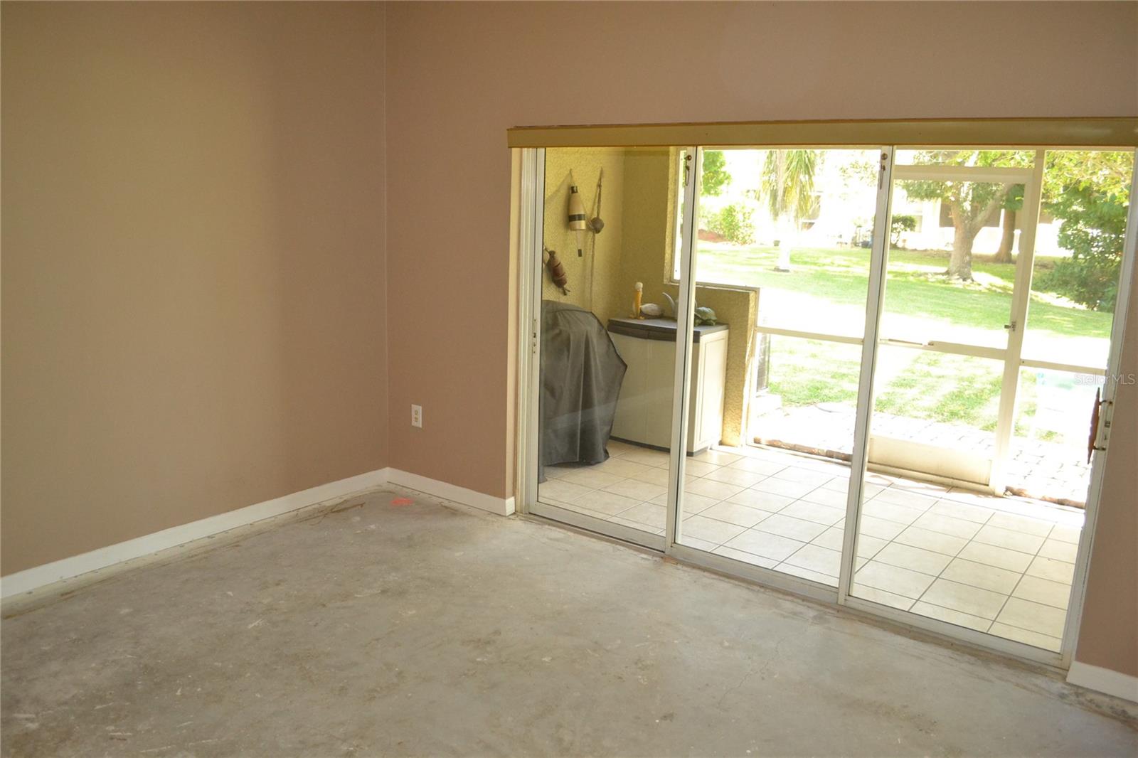 Image 20 of 68 For 11135 Kapok Grand Circle