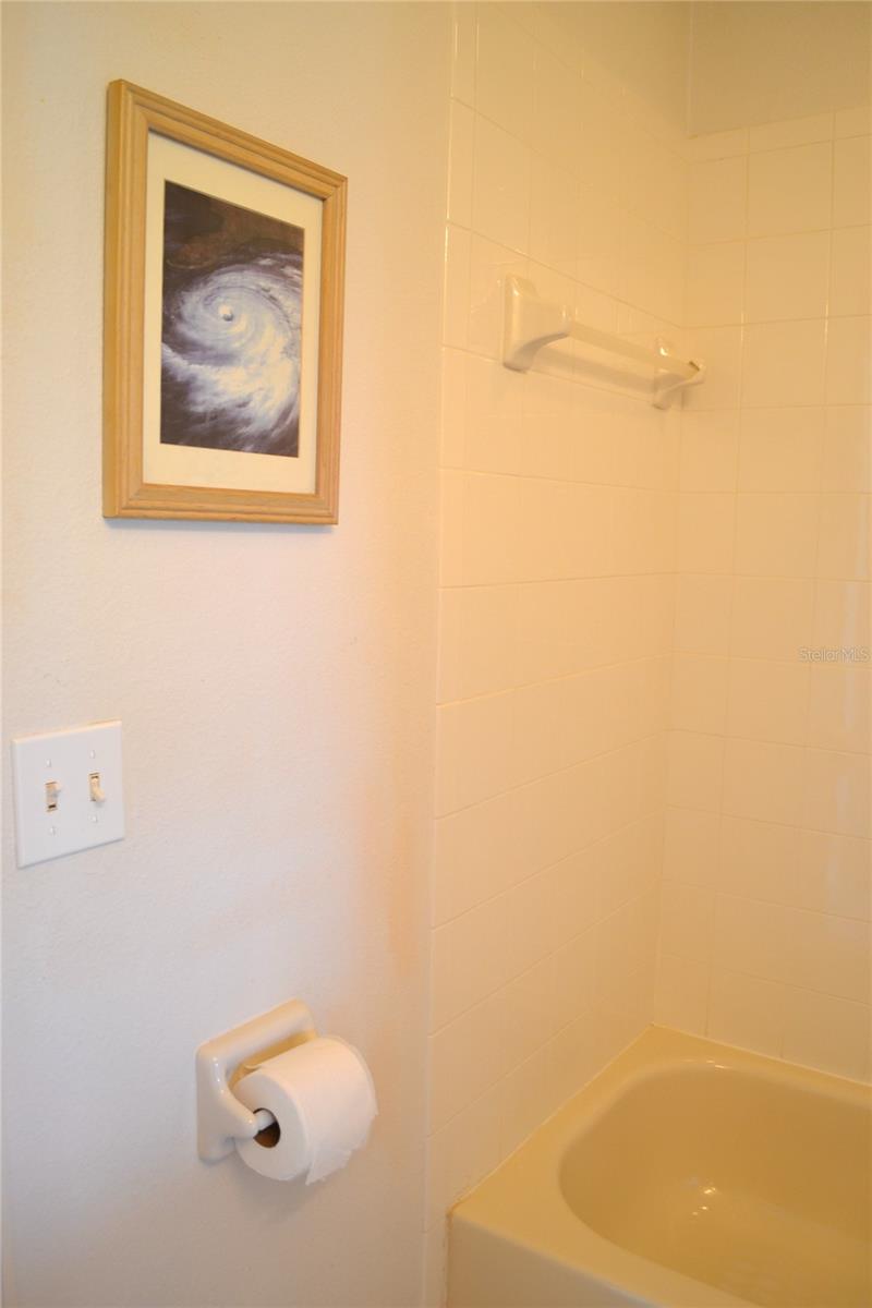 Image 32 of 68 For 11135 Kapok Grand Circle