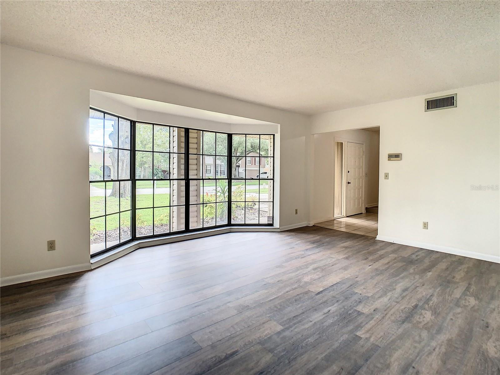 Image 17 of 74 For 15616 Cashmere Lane