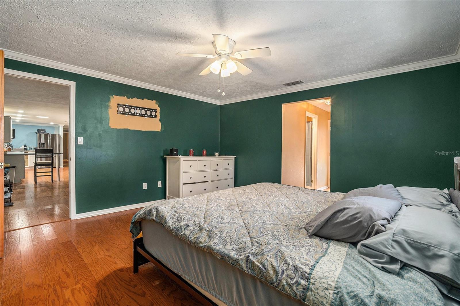 Image 13 of 30 For 9738 Ray Street