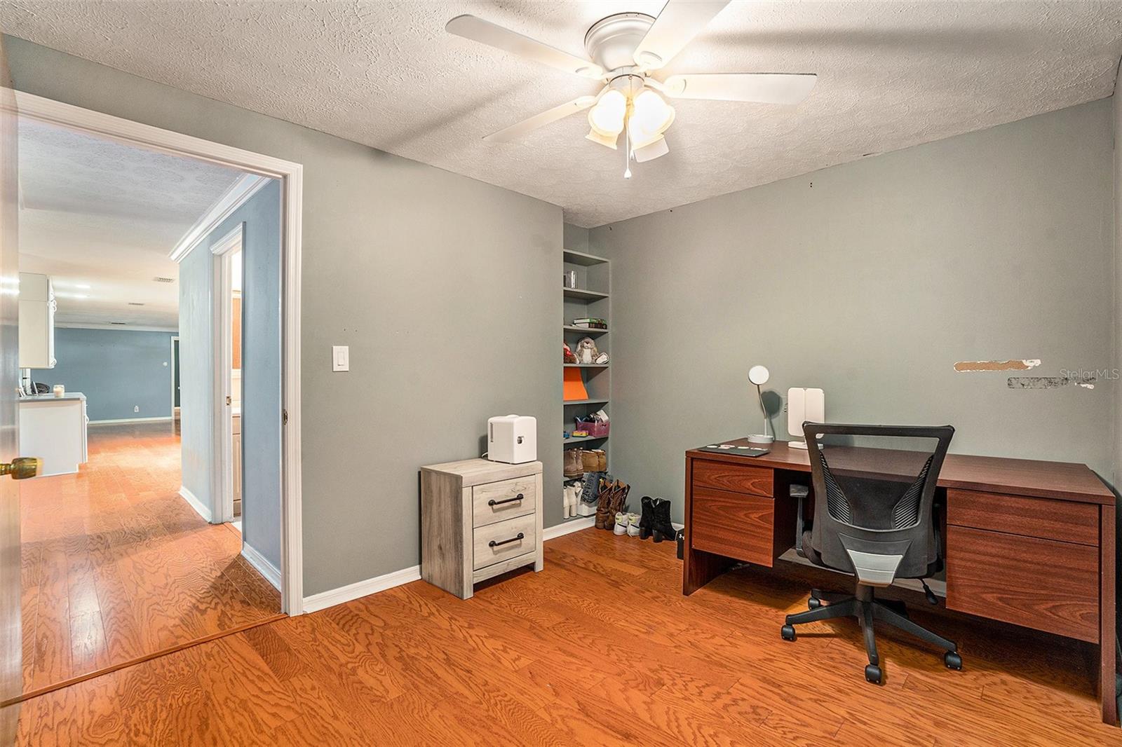 Image 20 of 30 For 9738 Ray Street