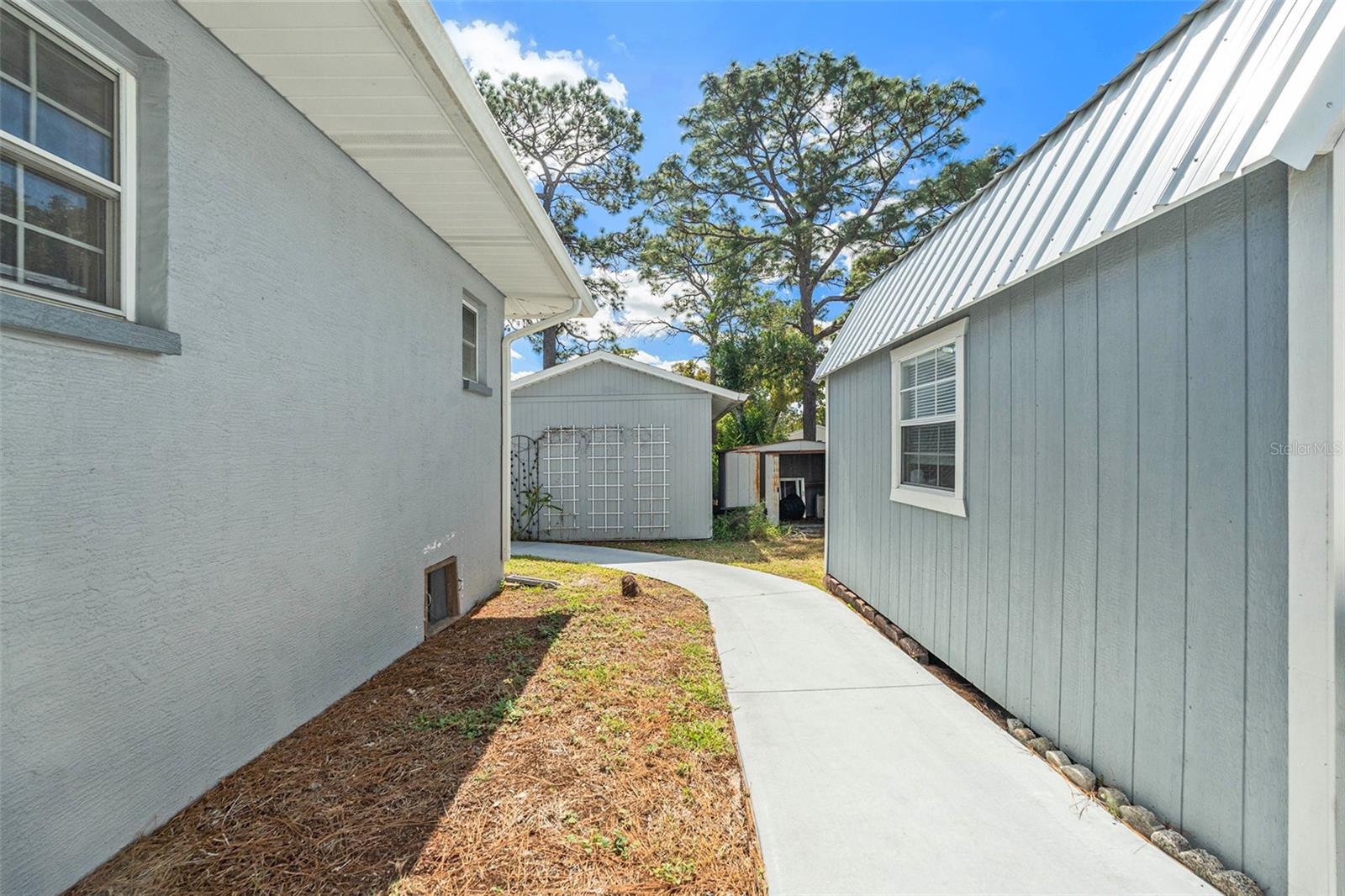 Image 25 of 30 For 9738 Ray Street