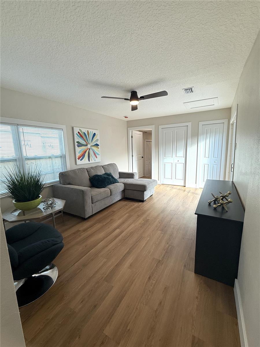 Image 14 of 60 For 918 Lambright Street