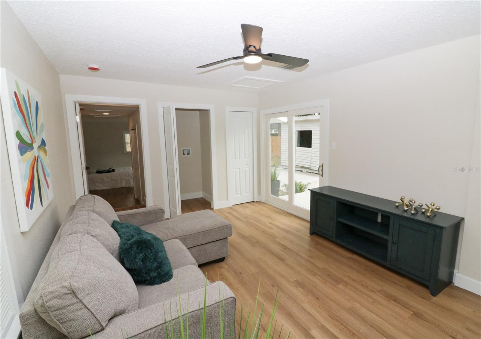 Image 17 of 60 For 918 Lambright Street