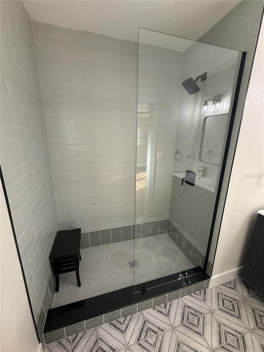 Image 25 of 60 For 918 Lambright Street