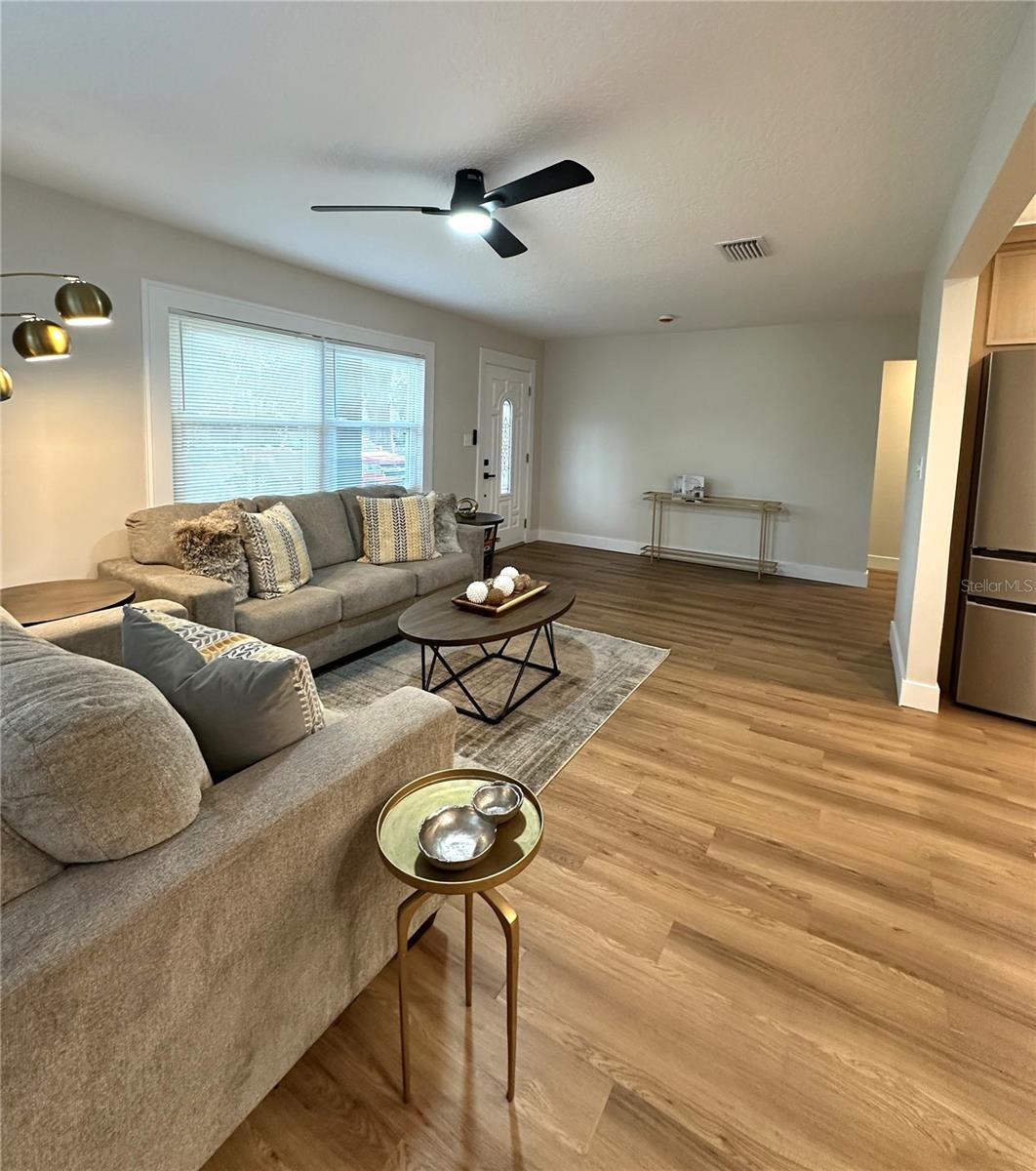 Image 3 of 60 For 918 Lambright Street