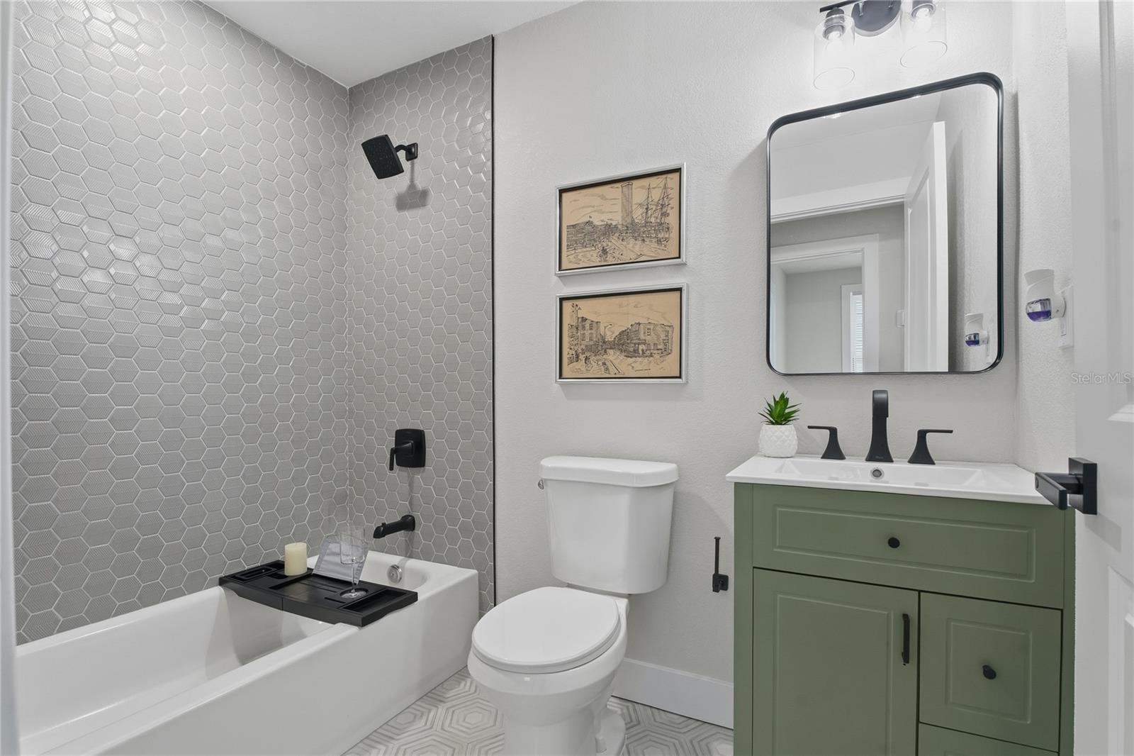 Image 34 of 60 For 918 Lambright Street