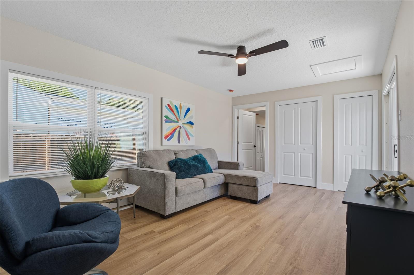 Image 38 of 60 For 918 Lambright Street