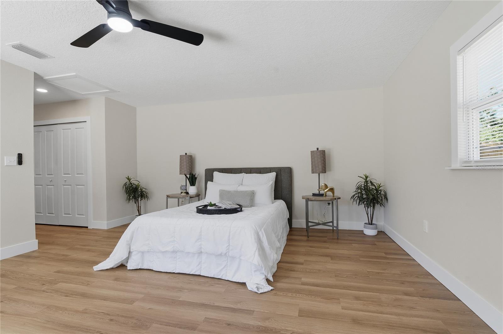 Image 47 of 60 For 918 Lambright Street