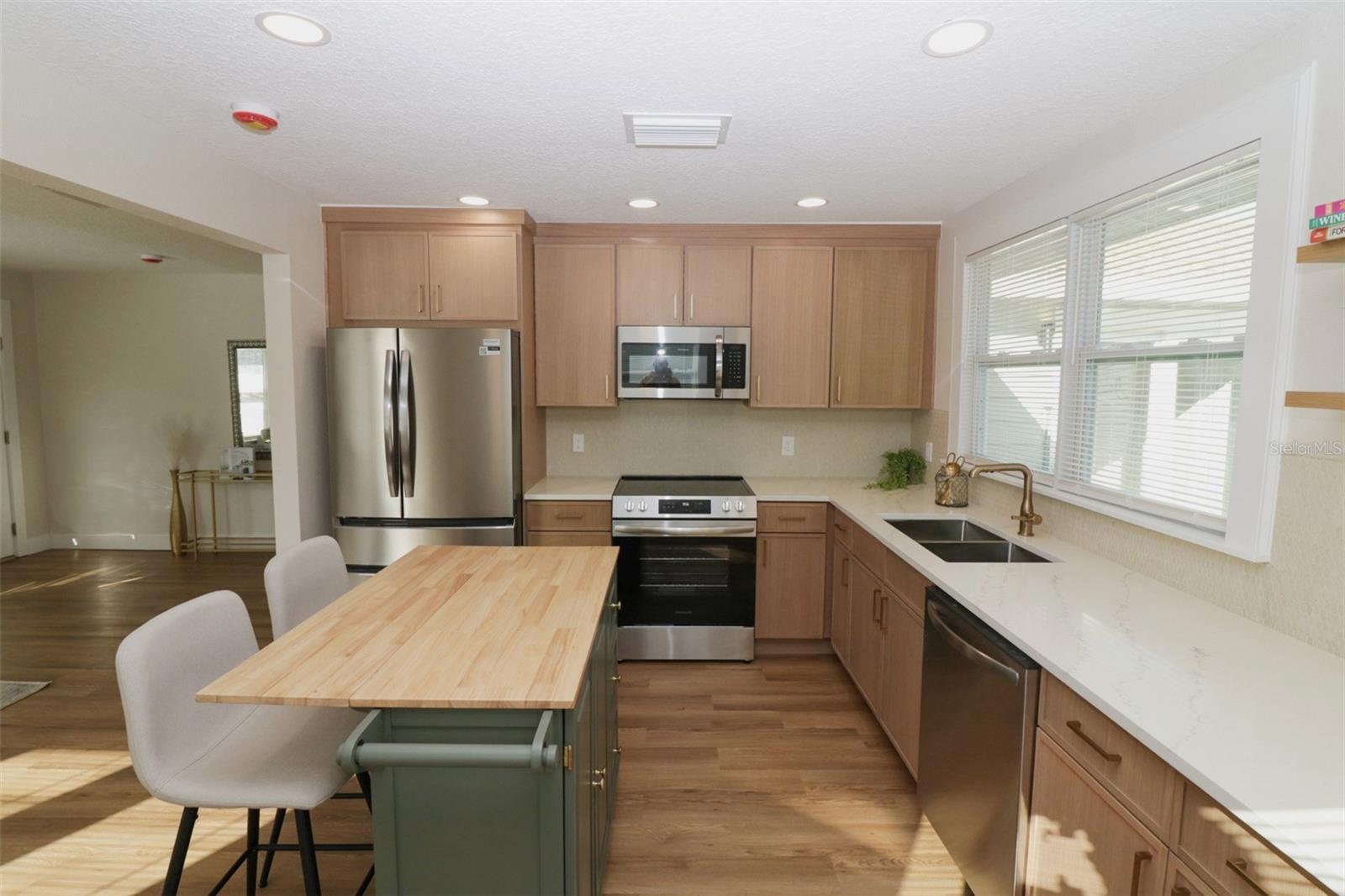 Image 7 of 60 For 918 Lambright Street