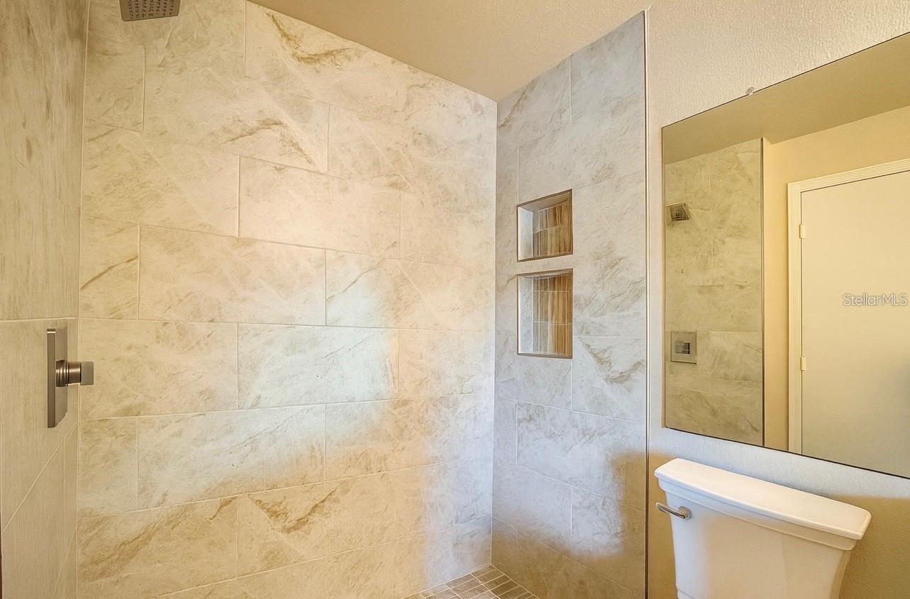 Image 17 of 28 For 18106 Peregrines Perch Place 5209