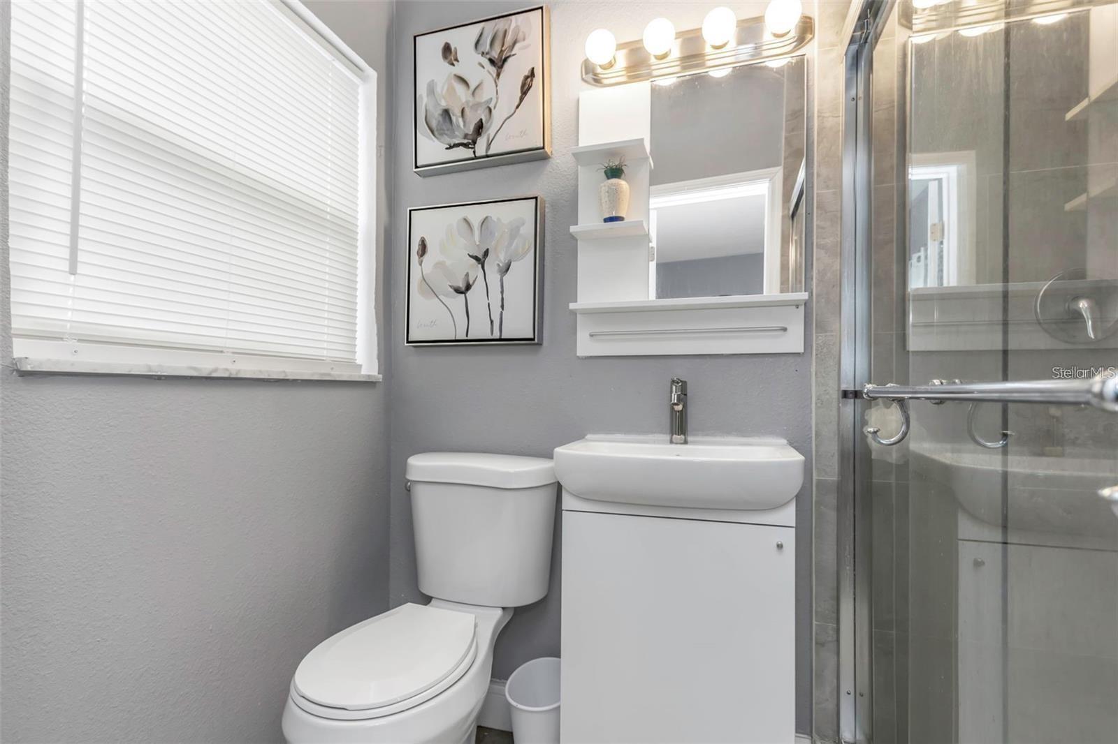 Image 16 of 44 For 206 Himes Avenue