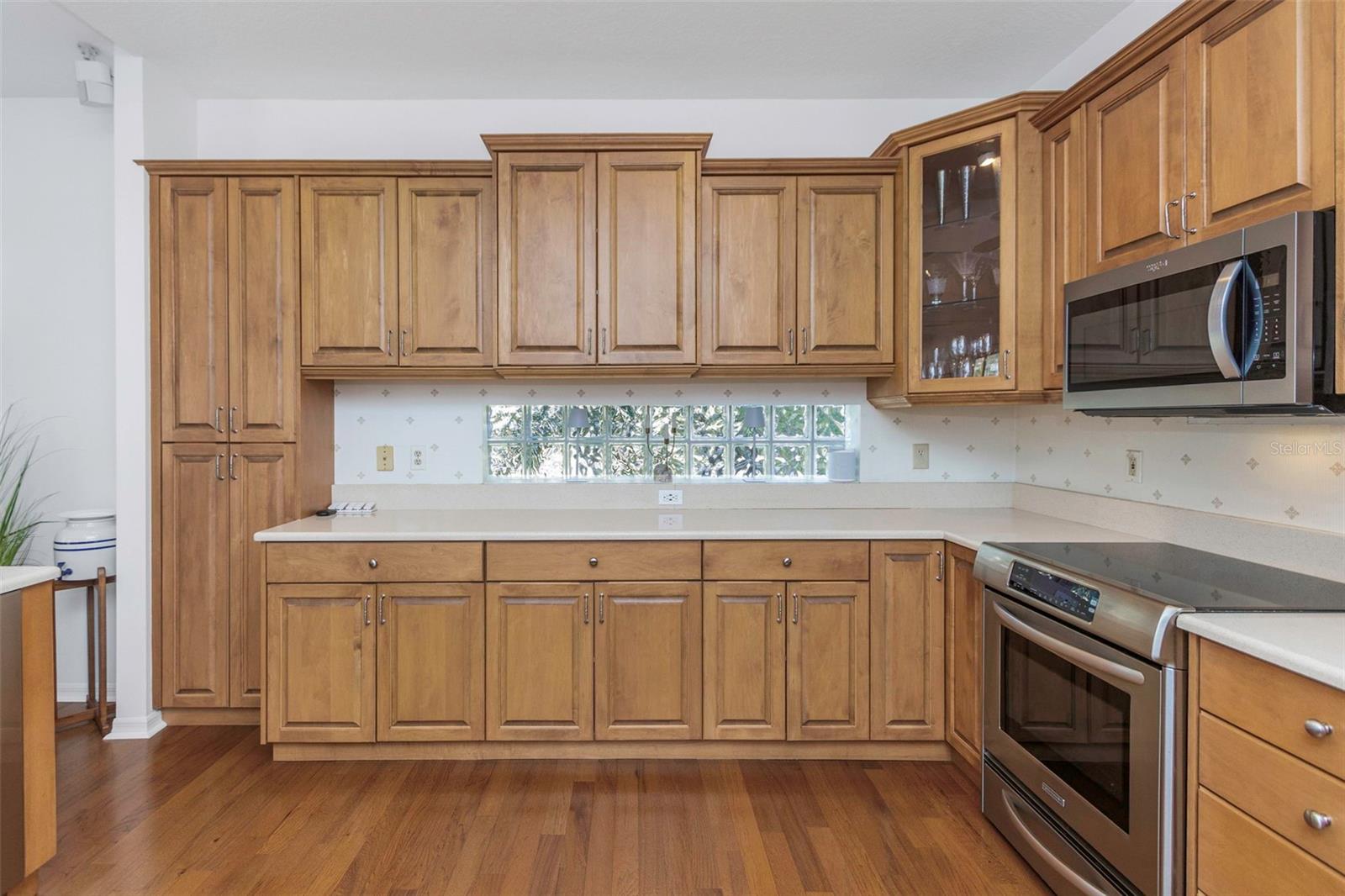 Image 9 of 51 For 1130 Kings Way Lane