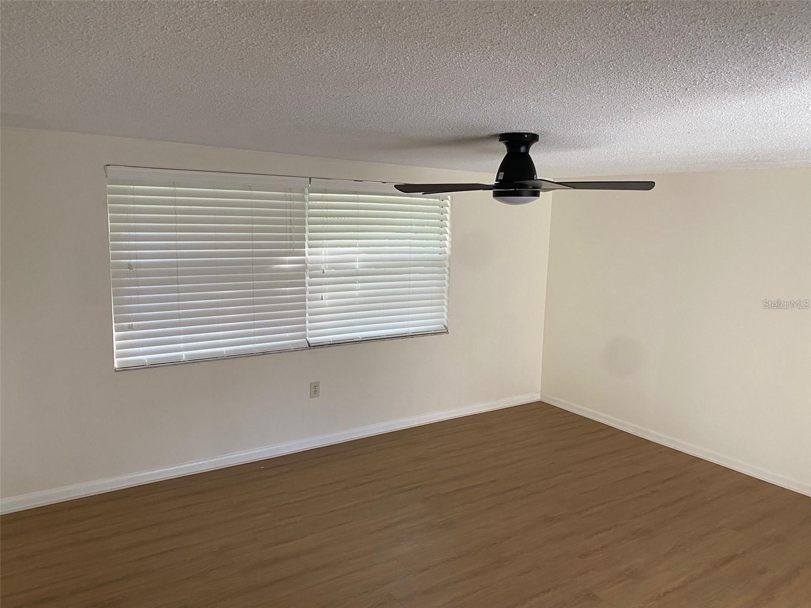Image 12 of 23 For 7611 Summertree Lane