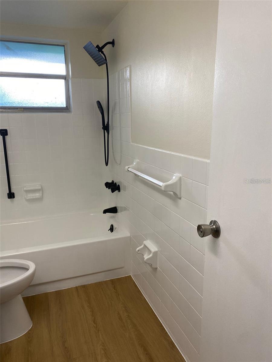 Image 15 of 23 For 7611 Summertree Lane