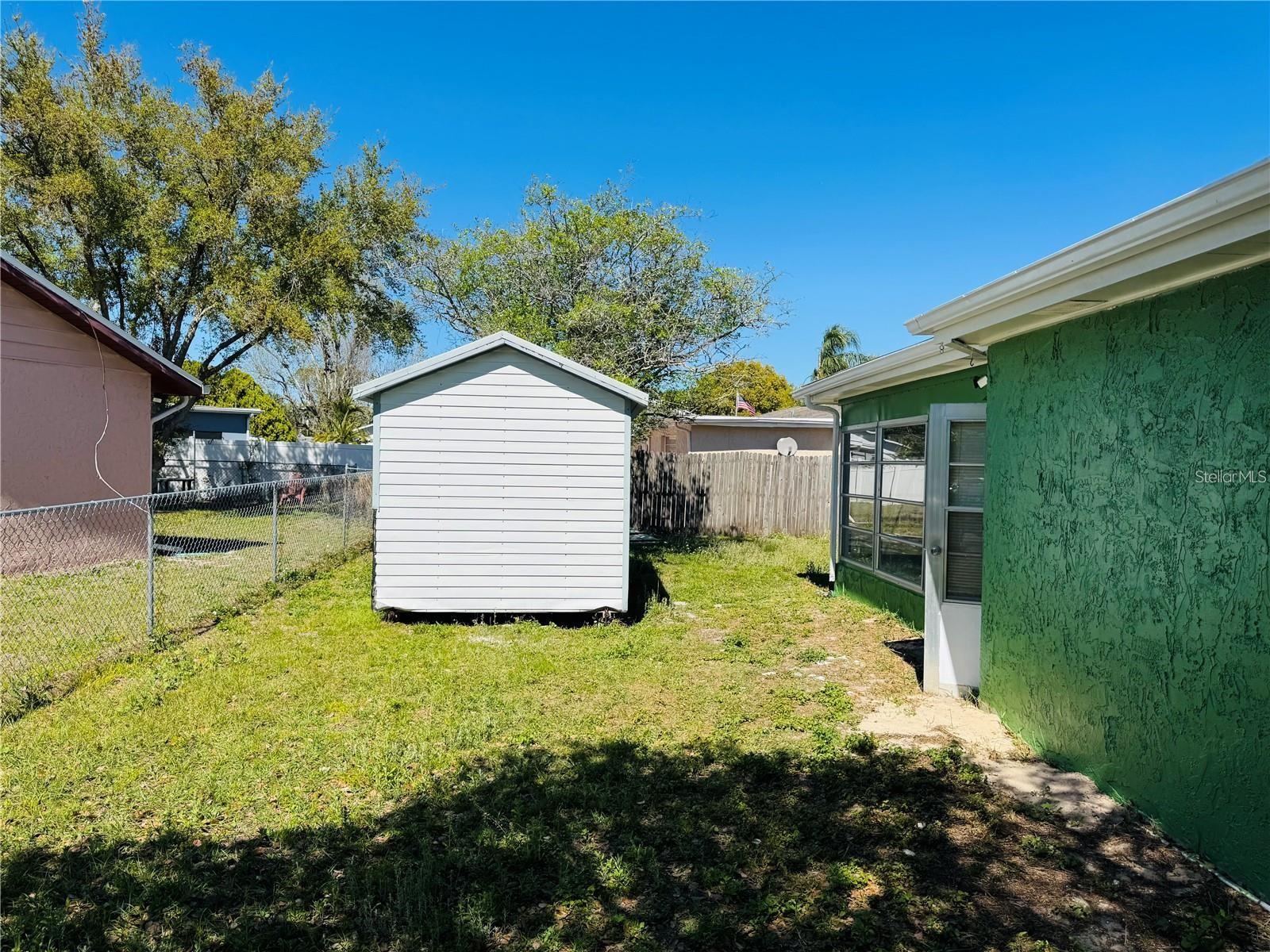 Image 21 of 23 For 7611 Summertree Lane