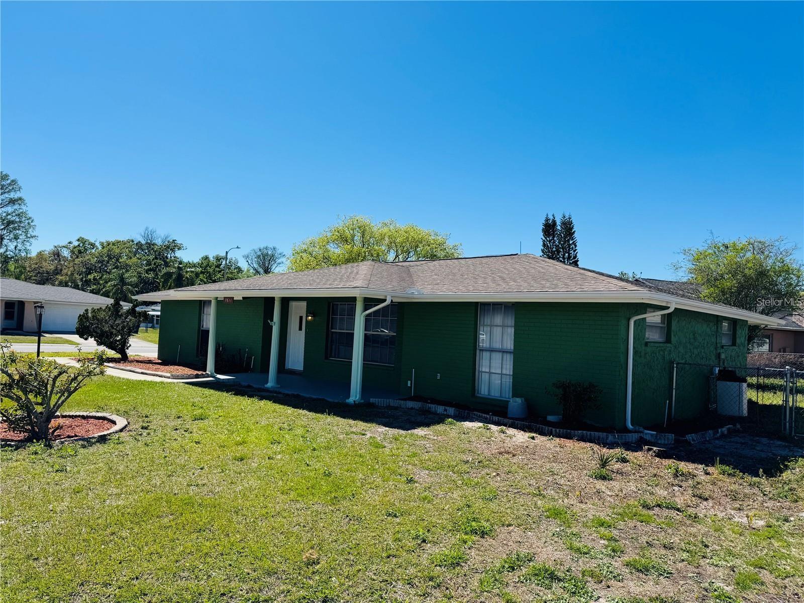 Image 3 of 23 For 7611 Summertree Lane