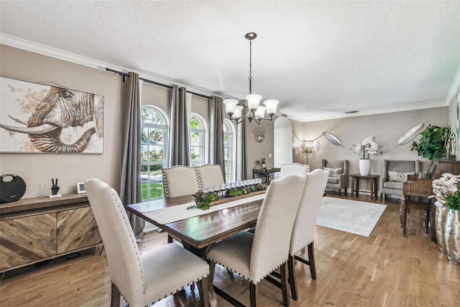 Listing photo id 11 for 207 Willowick Avenue