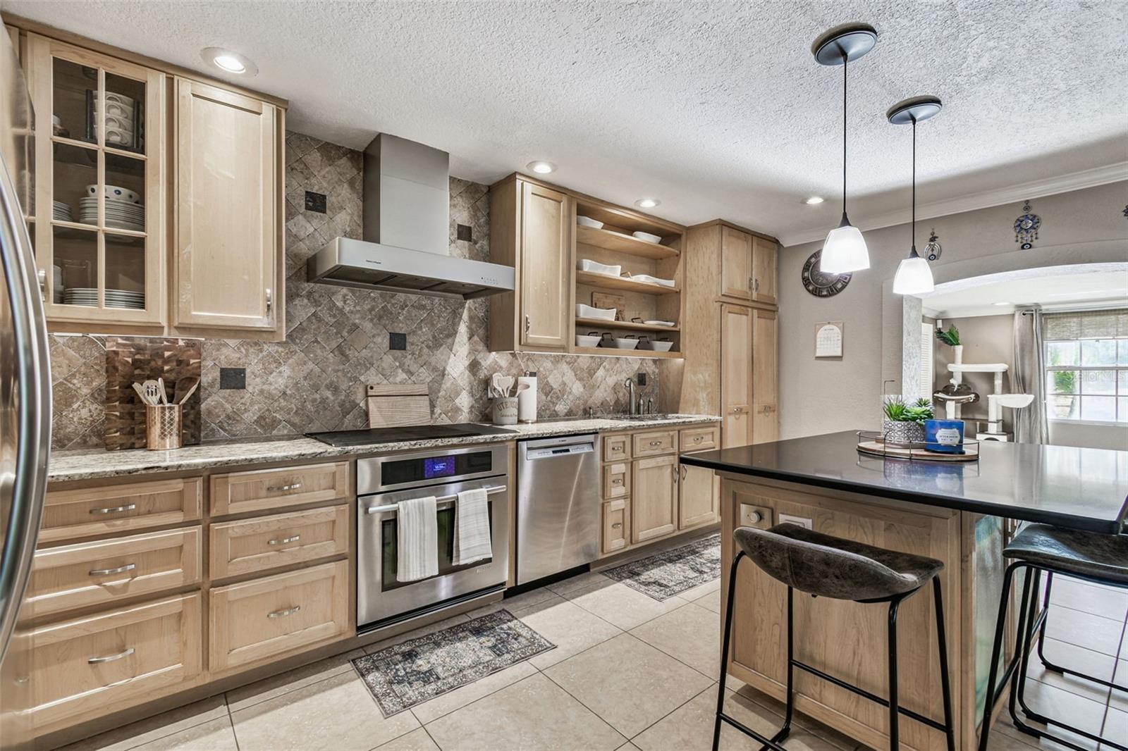 Listing photo id 14 for 207 Willowick Avenue