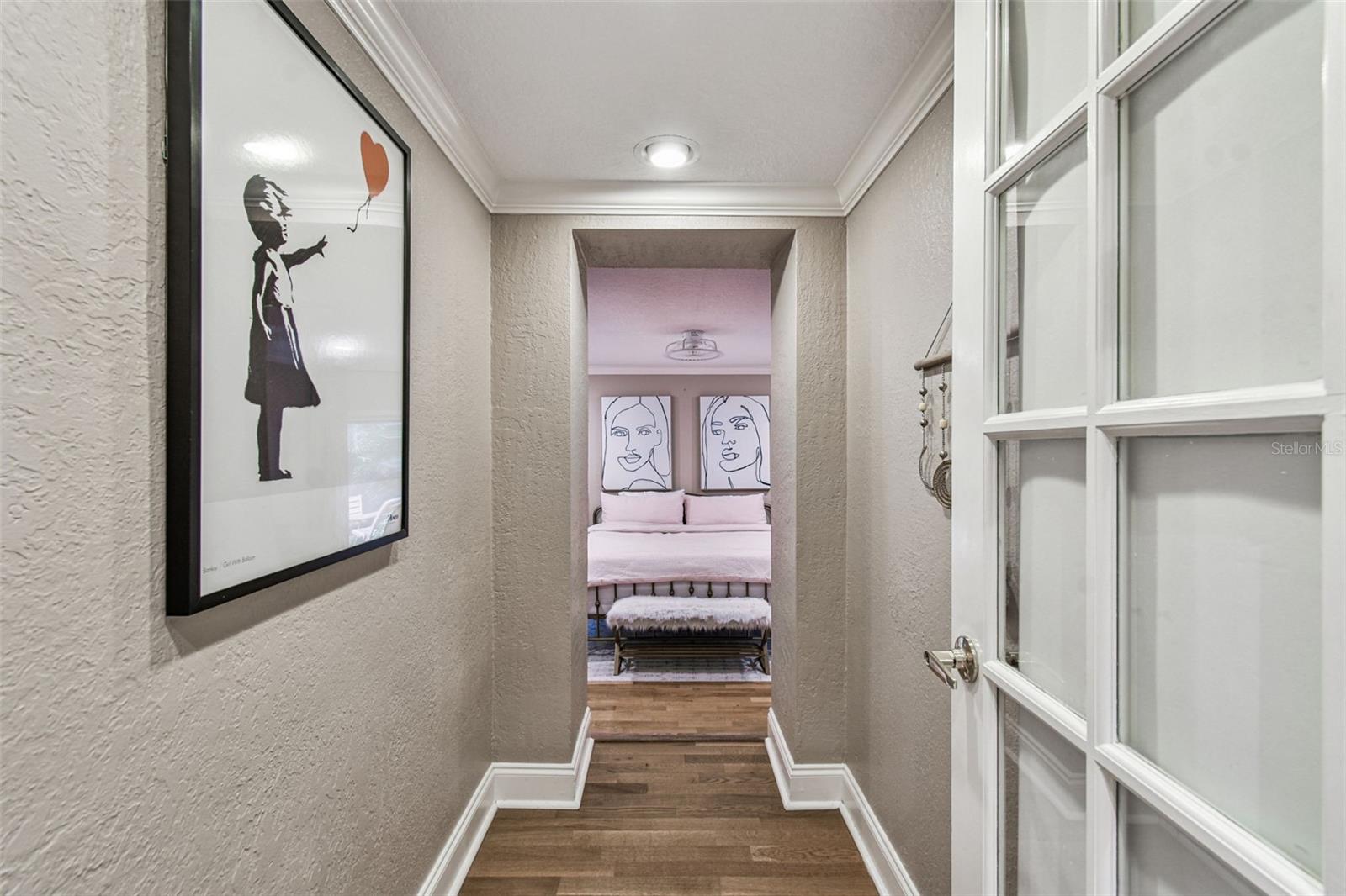 Listing photo id 24 for 207 Willowick Avenue