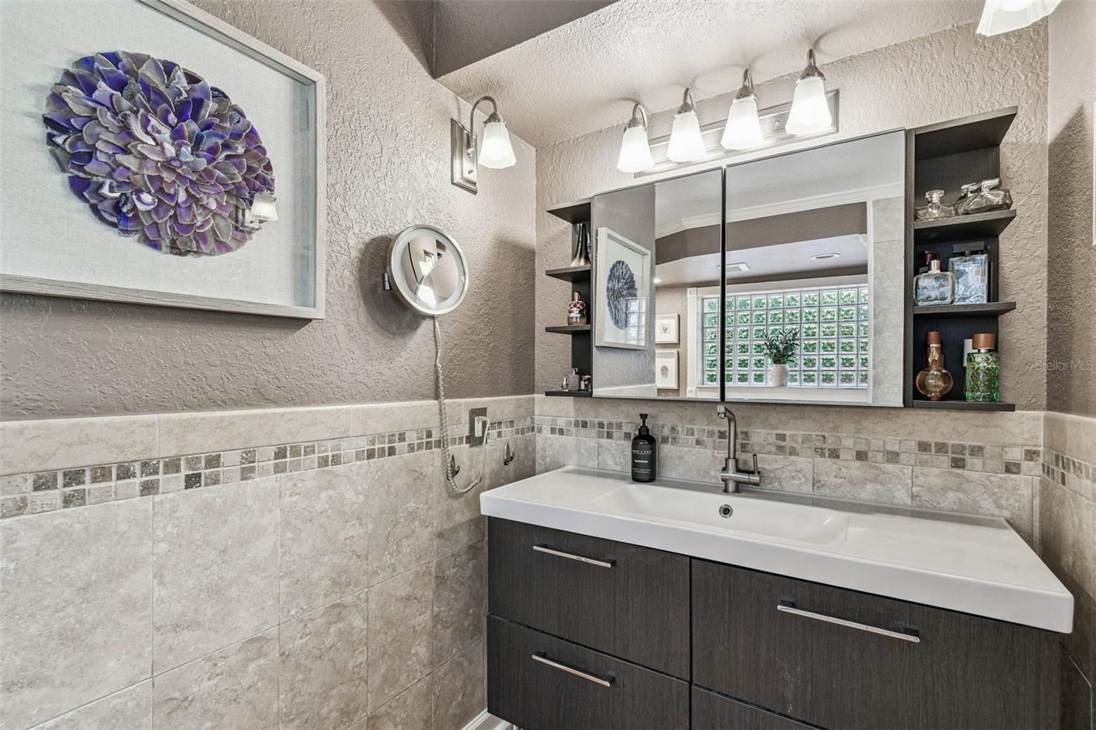 Listing photo id 29 for 207 Willowick Avenue