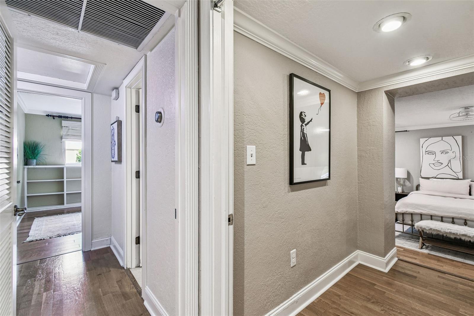 Listing photo id 30 for 207 Willowick Avenue