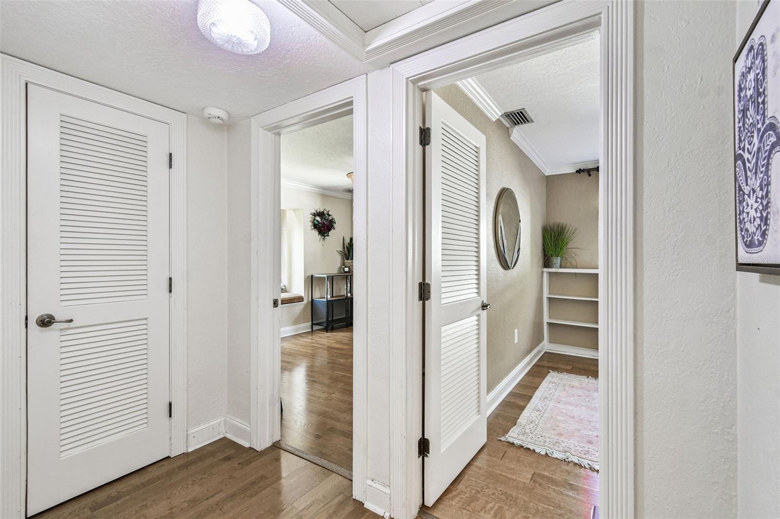 Listing photo id 31 for 207 Willowick Avenue