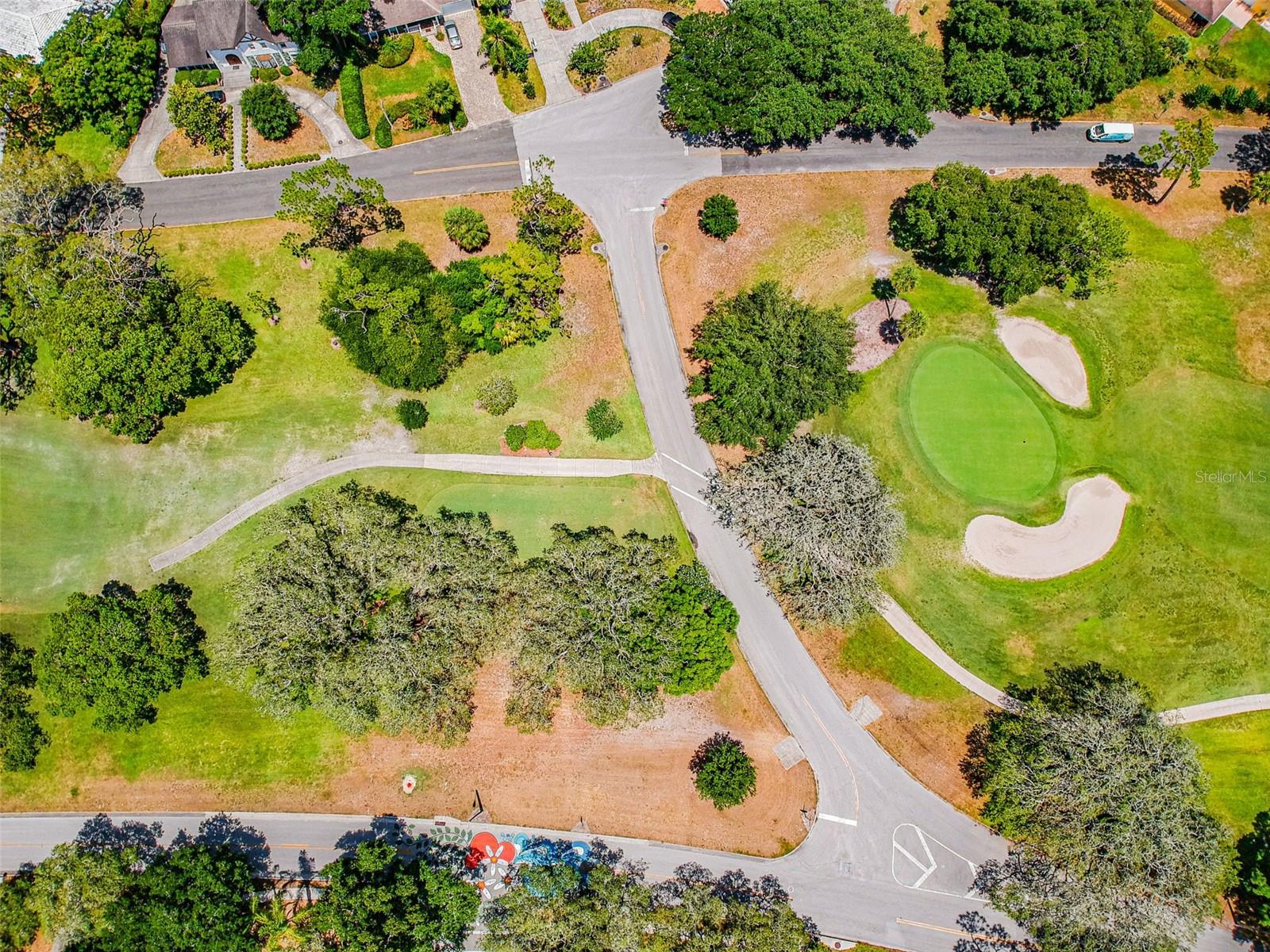 Listing photo id 55 for 207 Willowick Avenue