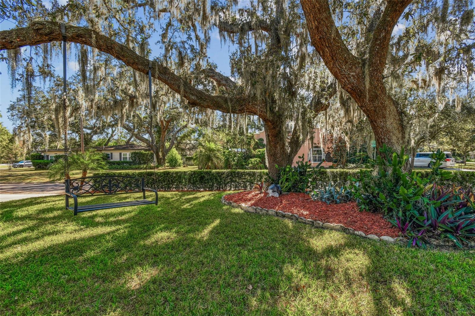 Listing photo id 6 for 207 Willowick Avenue