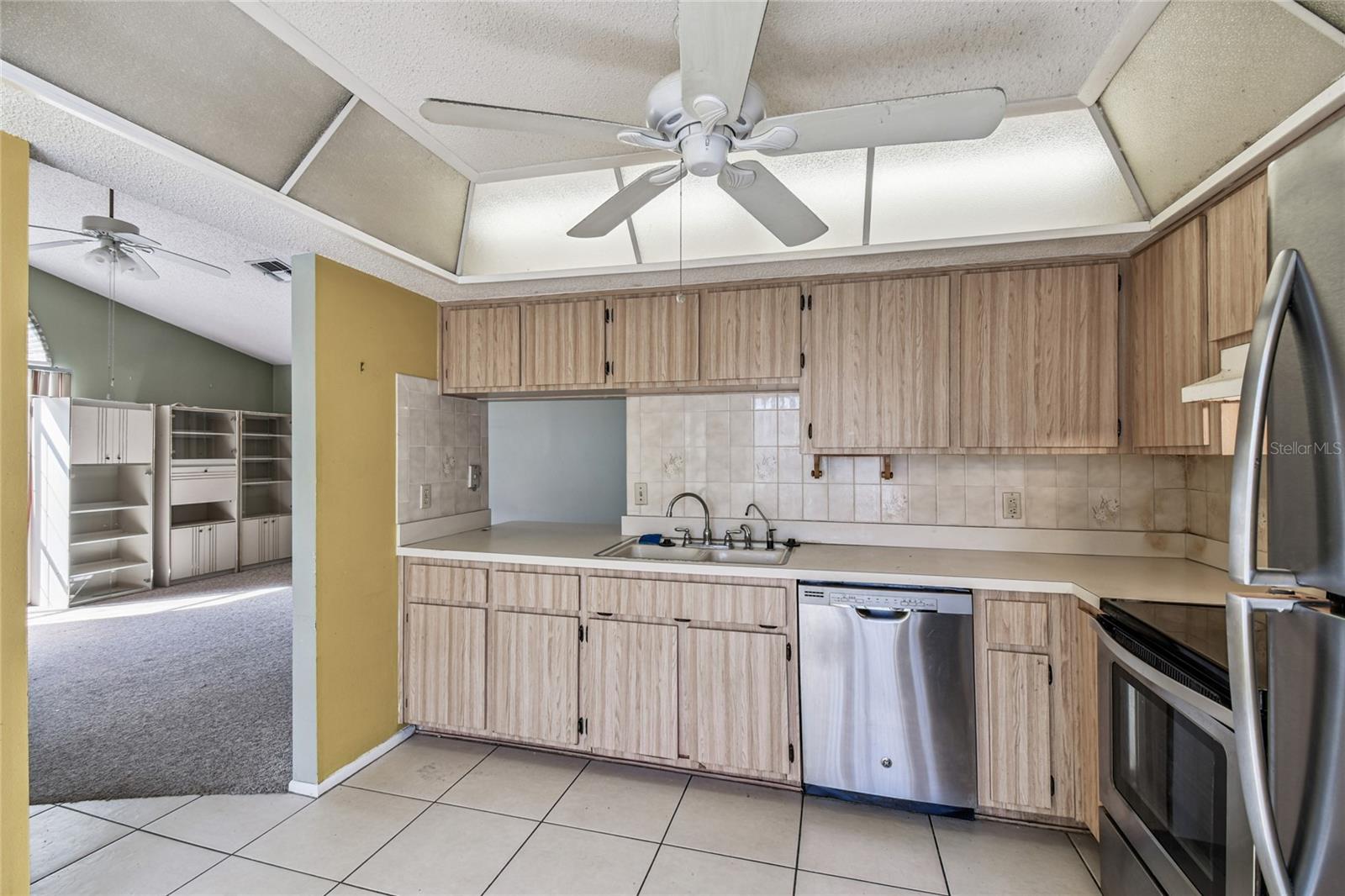 Image 3 of 25 For 4535 Uzzle Way