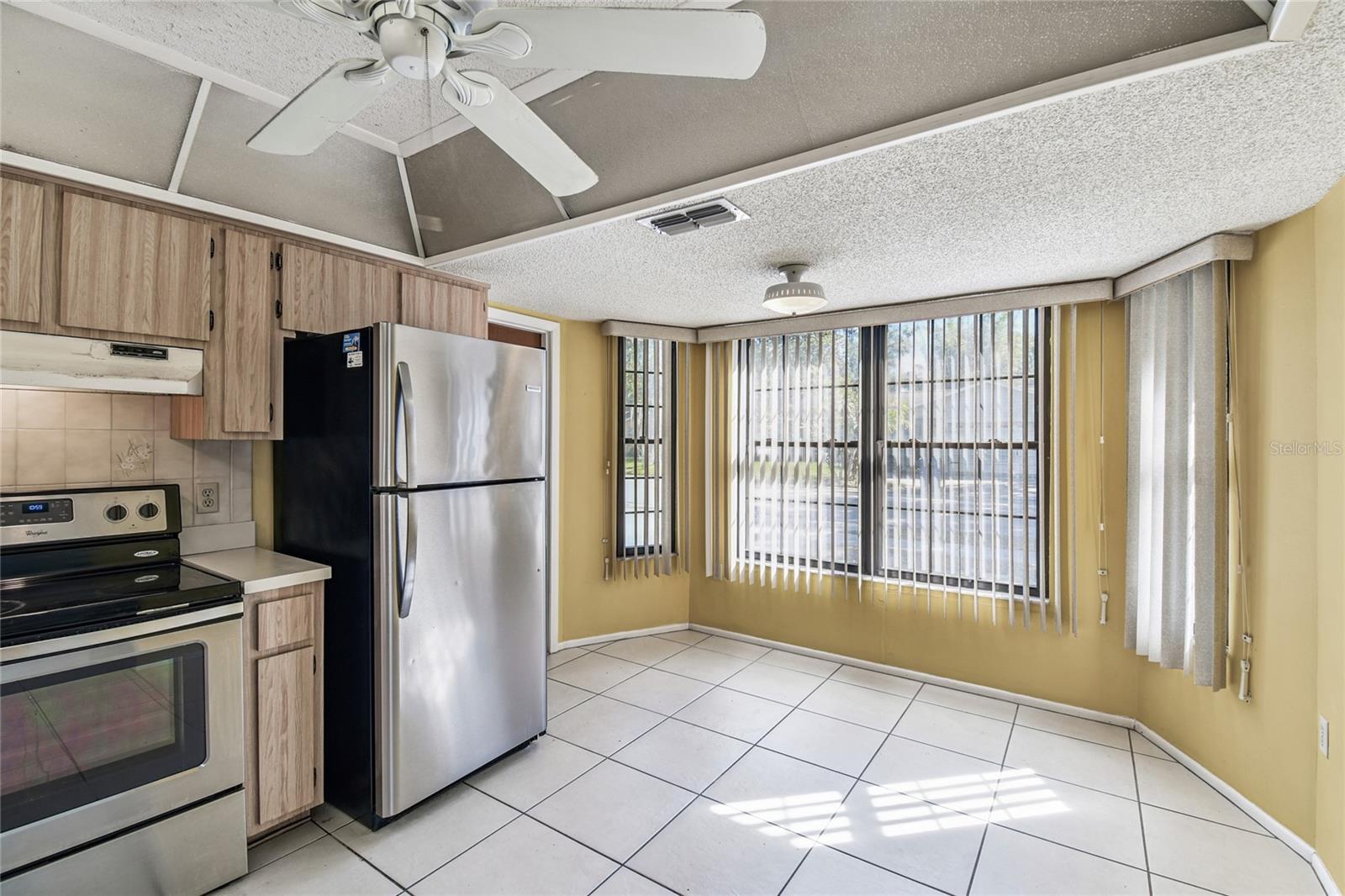 Image 4 of 25 For 4535 Uzzle Way