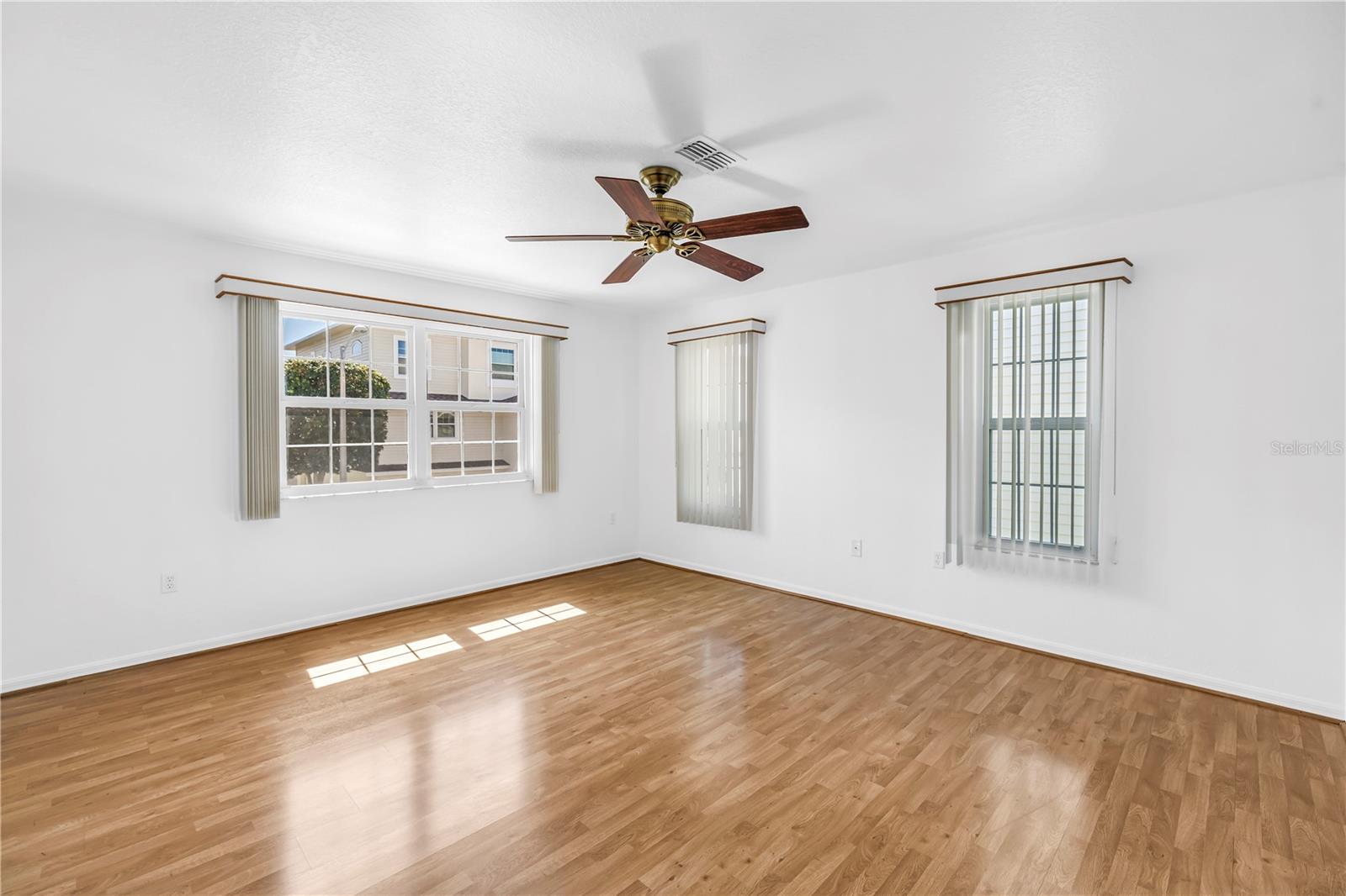 Image 10 of 59 For 8183 Eagles Park Drive N