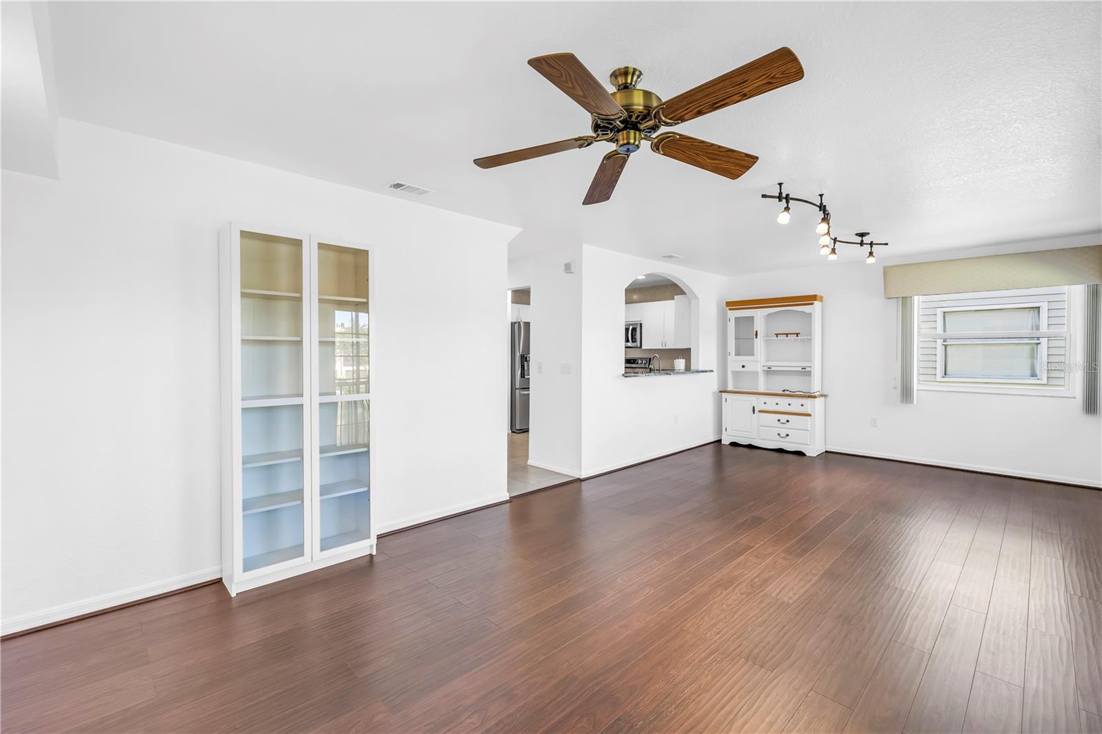 Image 19 of 59 For 8183 Eagles Park Drive N